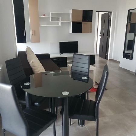 Summerhouse Apartments Mamaia Exterior photo